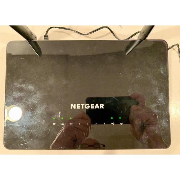 Netgear R6220 AC1200 Smart Wi-Fi 4-Port Router w/ Adapter - Picture 4 of 11